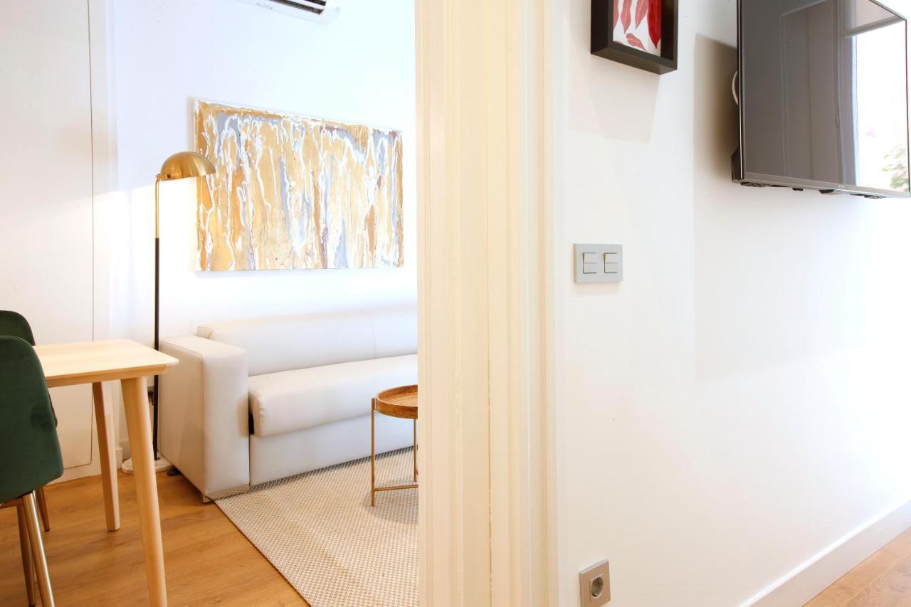 Tirso Suite Madrid Eksteriør bilde